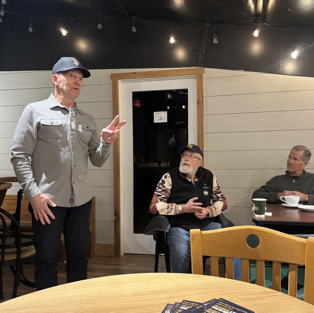 Candidate Romero Meets Local Voters